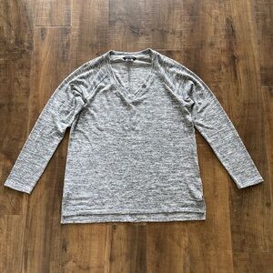 Banana Republic Gray Marled V-Neck Sweater Top